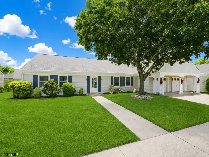 564A Old Nassau Rd, Monroe, NJ 08831 - #1