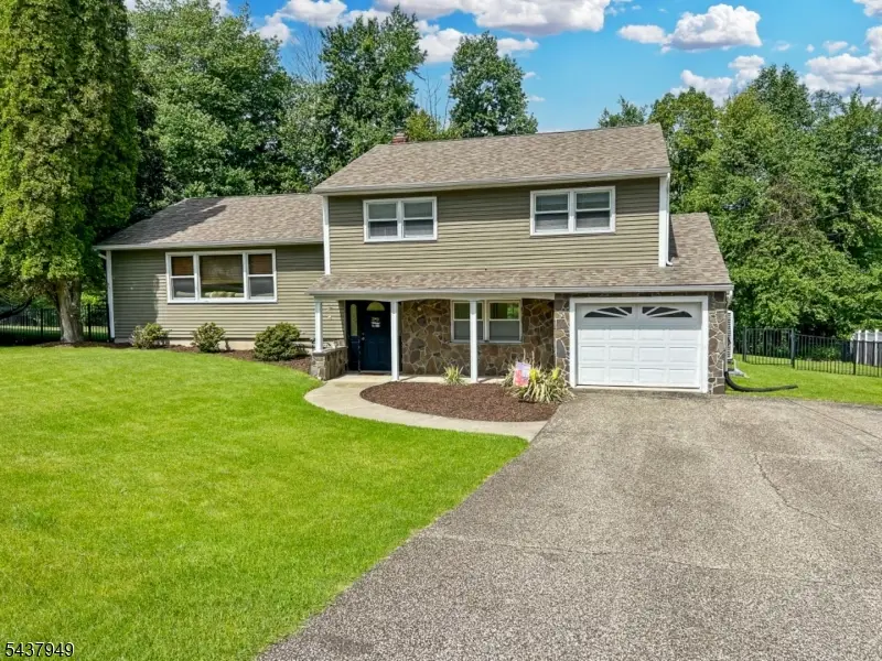 24 Westgate Dr, Lake Mohawk, NJ 07871 - #2