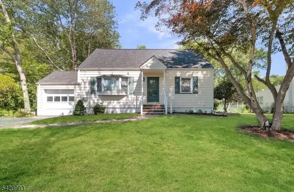 9 Park Dr, Livingston Twp., NJ 07039