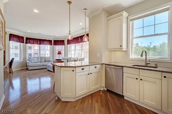 3412 Pointe Gate Dr #412, Livingston Twp., NJ 07039