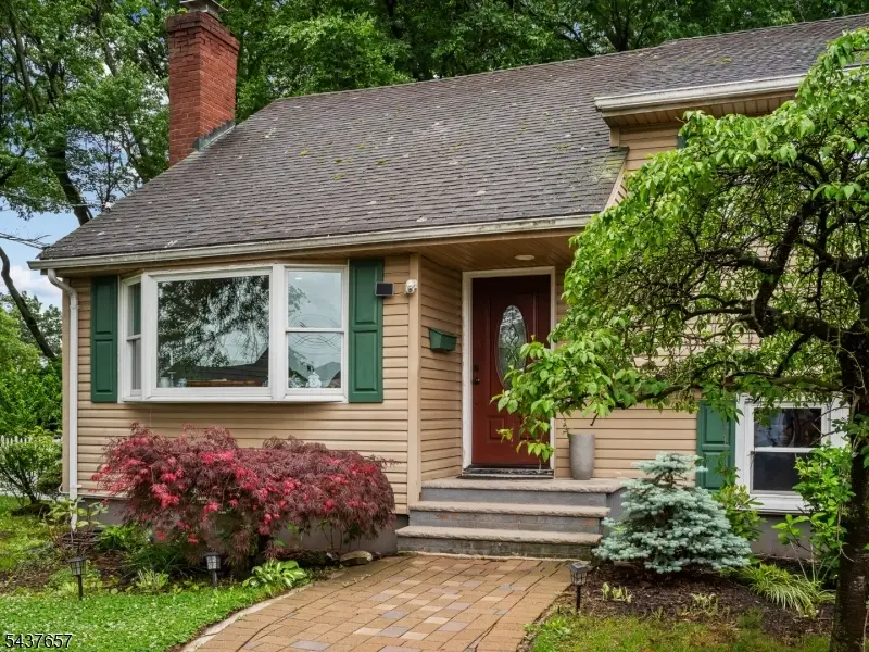 17 Ravine Ct, Clifton, NJ 07013 - #2
