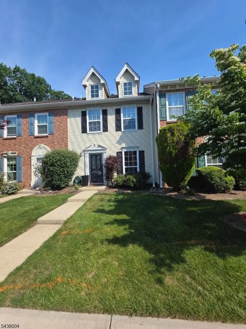 207 Lindsey Ct, Franklin Park, NJ 08823 - #1