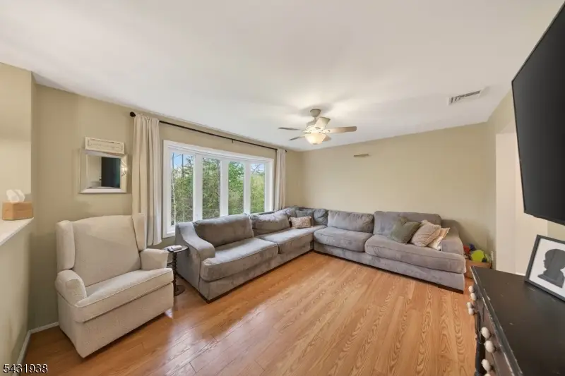 13 Valley Dr, Vernon Center, NJ 07862 - #3