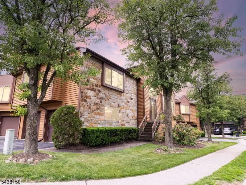 36 Hickory Hill Ct, Rockaway, NJ 07866 - #1