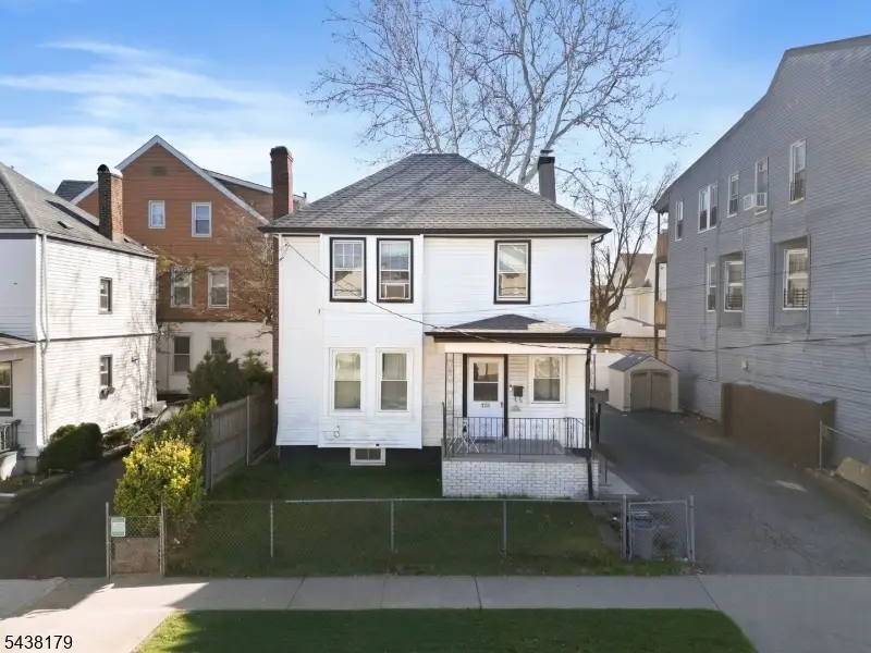 726 14th Ave, Paterson, NJ 07504 - #1