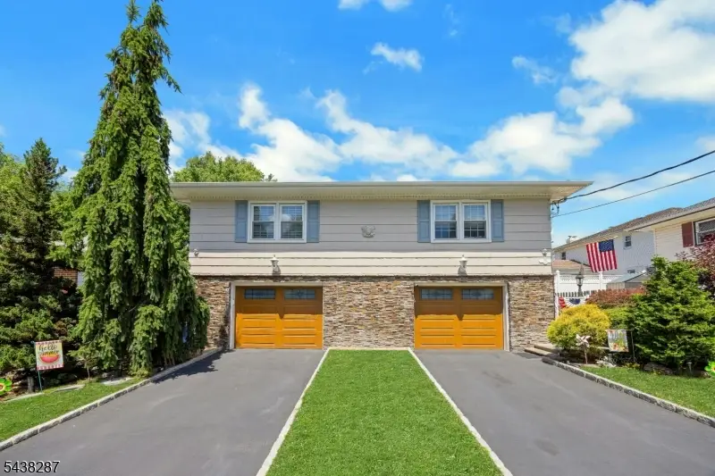 184 W Passaic Ave, Rutherford, NJ 07070 - #1