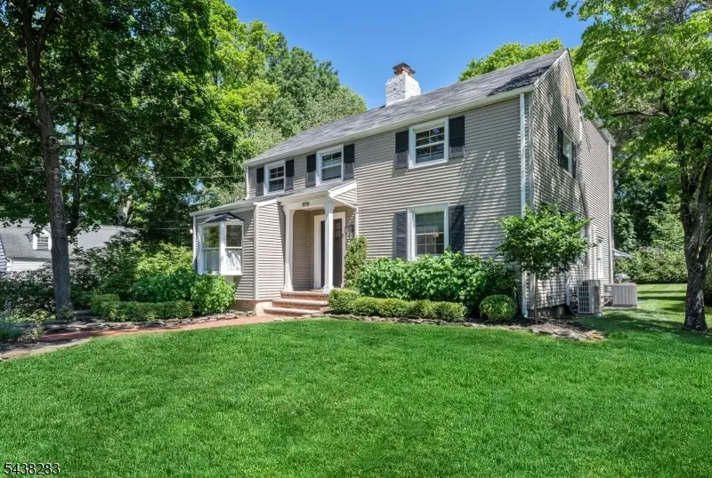 979 Salem Ln, Ridgewood, NJ 07450 - #2