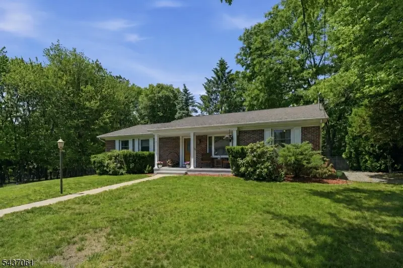 16 Windsor Dr, Oak Ridge, NJ 07438 - #1