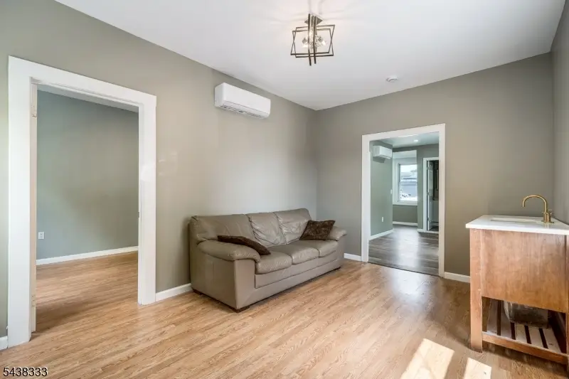 84 Heckel St, Silver Lake, NJ 07109 - #2