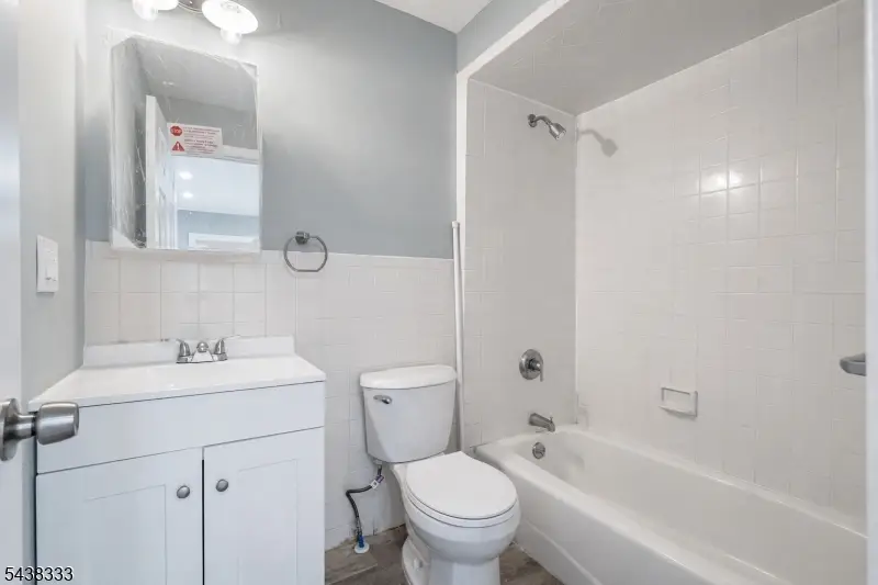 84 Heckel St, Silver Lake, NJ 07109 - #3