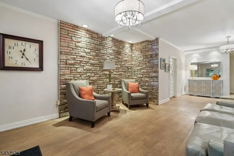 11 Euclid Ave #6C, Summit, NJ 07901 - #3
