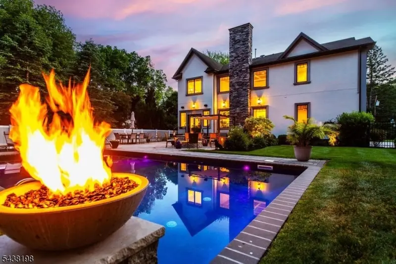 16 Schneider Ln, Montville, NJ 07045 - #3