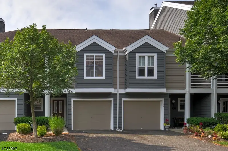 152 Bonney Ct, Green Knoll, NJ 08807 - #1