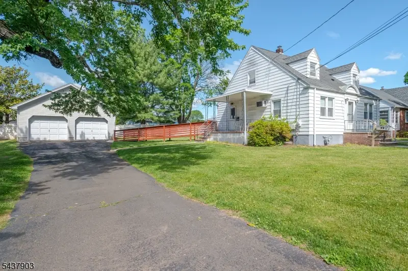 137 Valpeck Ave, Raritan, NJ 08869 - #2