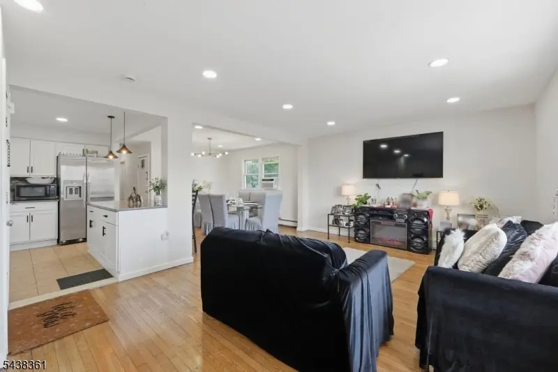 1134 Rivington St, Roselle, NJ 07203 - #2