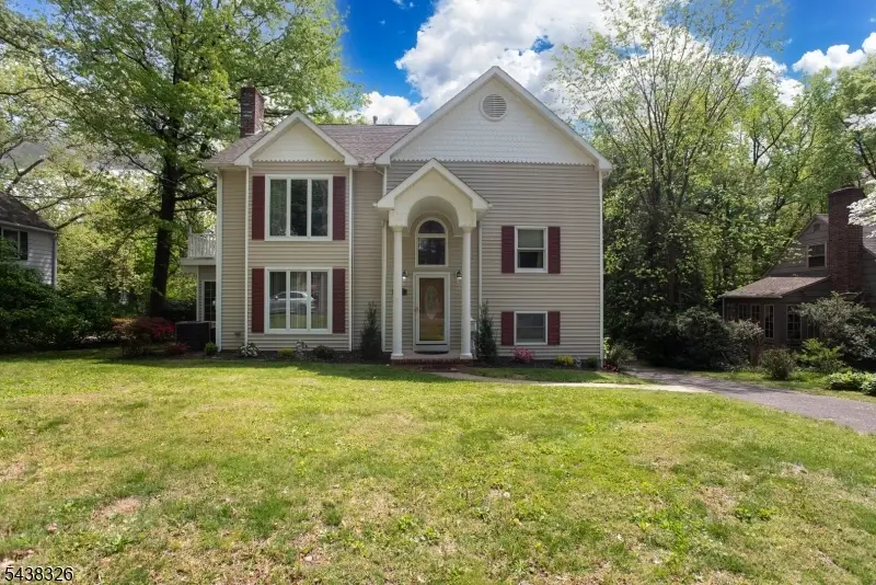 820 E Broad St, Westfield, NJ 07090 - #1