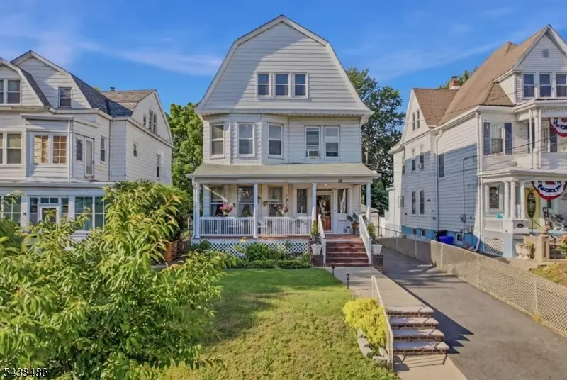 42 Rossmore Pl, Belleville, NJ 07109 - #3