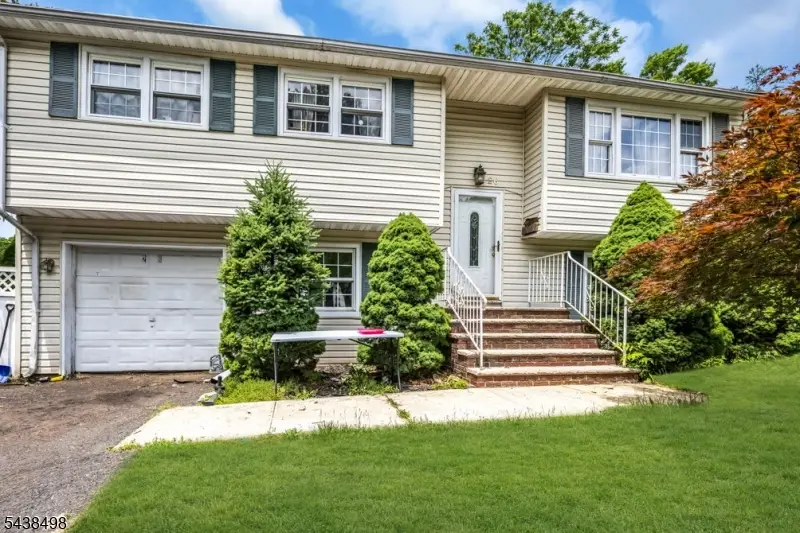 26 Nancy Ln, Piscataway, NJ 08854 - #2