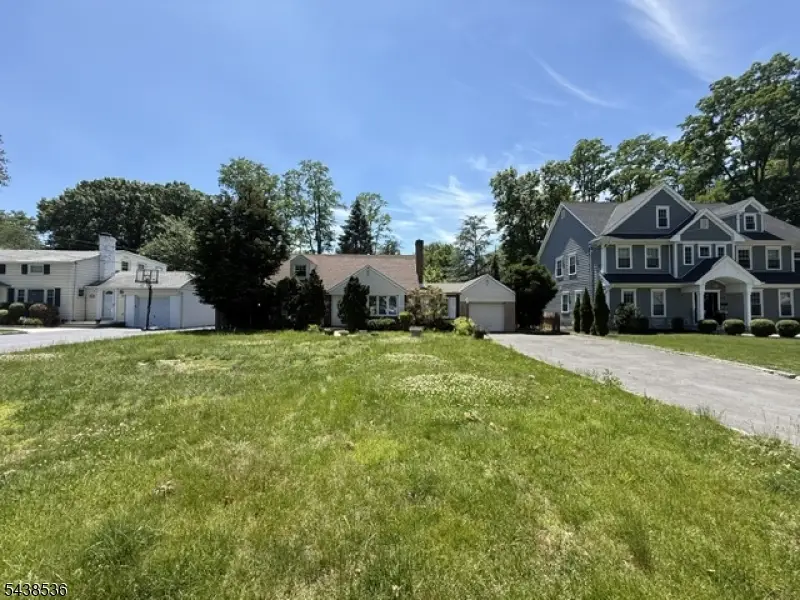 364 Acacia Rd, Scotch Plains, NJ 07076 - #2