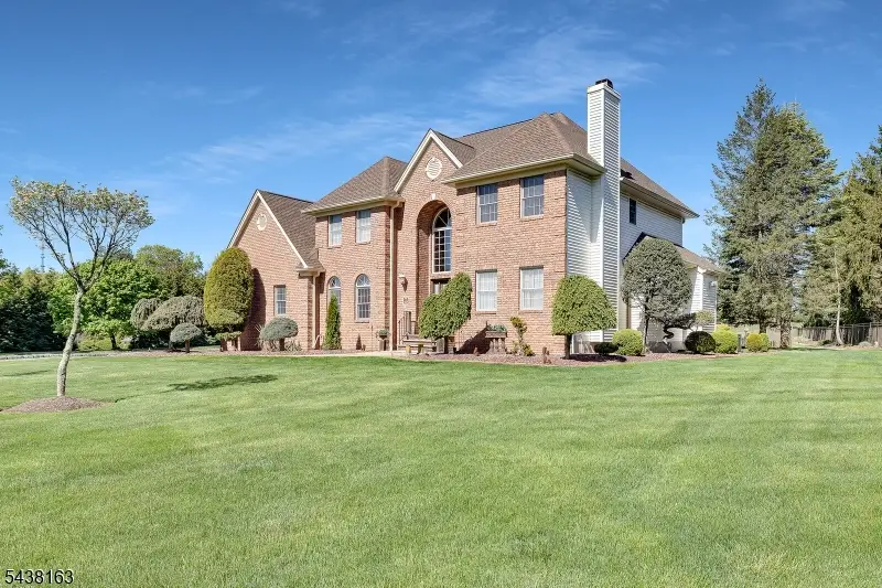1 Bailiwick Dr, Warren, NJ 07059 - #2