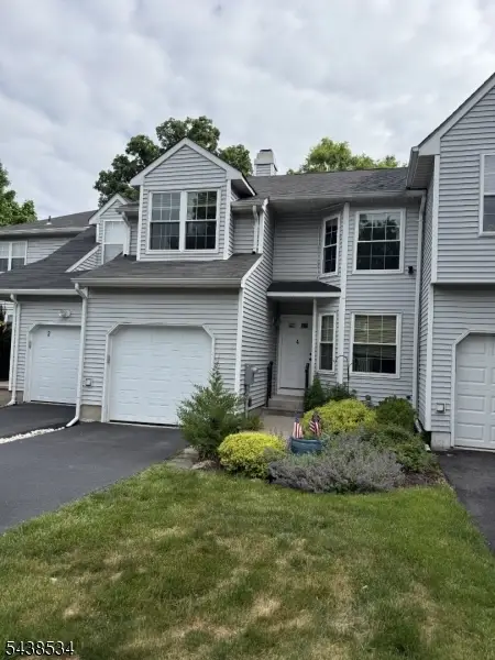 4 Delaware Ln, Branchburg Twp., NJ 08876