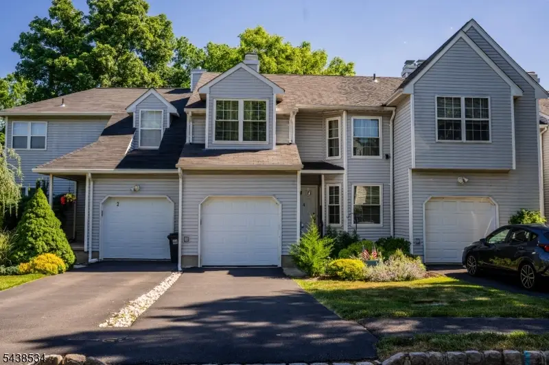 4 Delaware Ln, Branchburg, NJ 08876 - #3