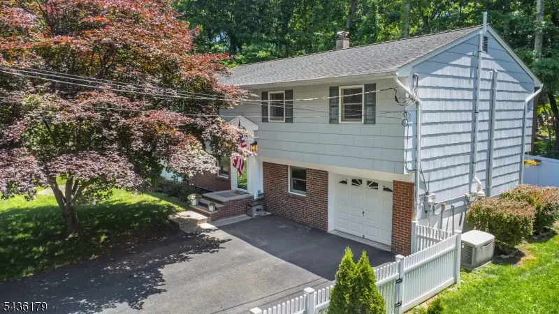 6 Benjamin, Hopatcong, NJ 07874 - #1