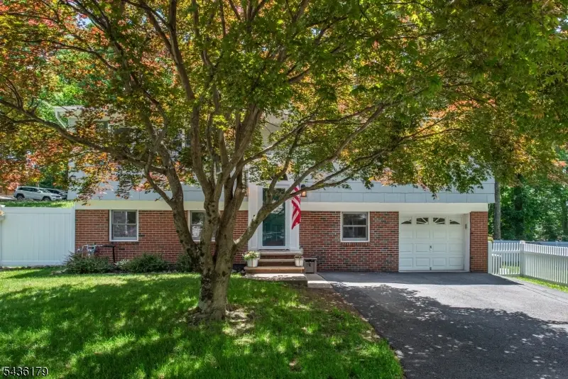 6 Benjamin, Hopatcong, NJ 07874 - #3