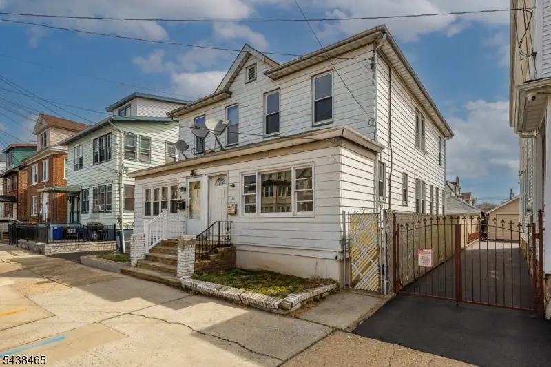 457 N 7th St, Newark, NJ 07107 - #2