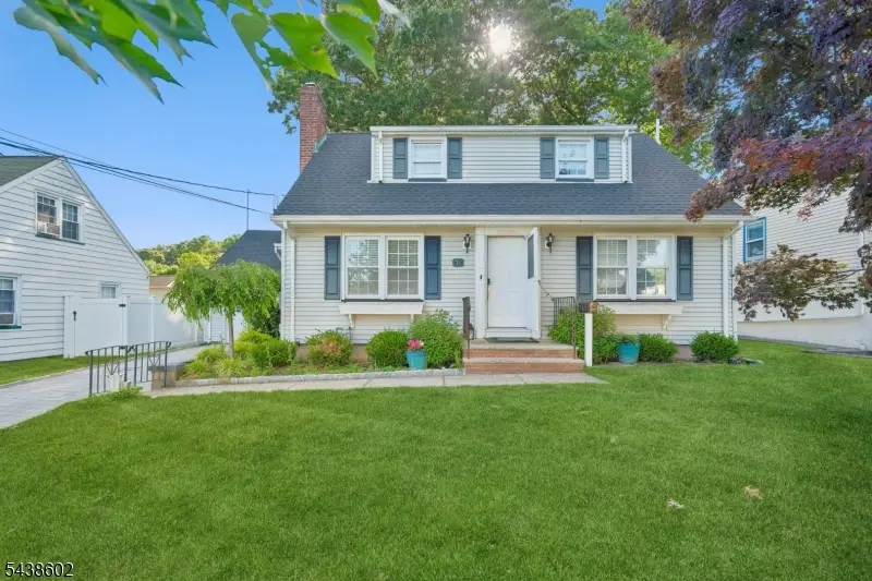 36 Woodside Ave, Hawthorne, NJ 07506 - #2