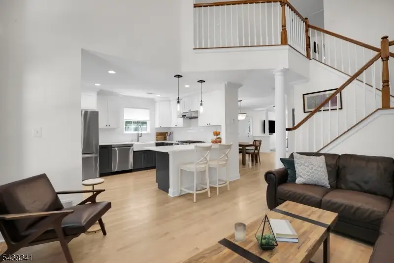 10 Raleigh Ct, The Hills, NJ 07920 - #3