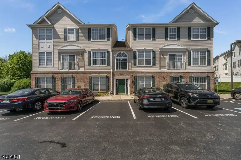 141 Limerick Ln, Lopatcong, NJ 08865 - #2