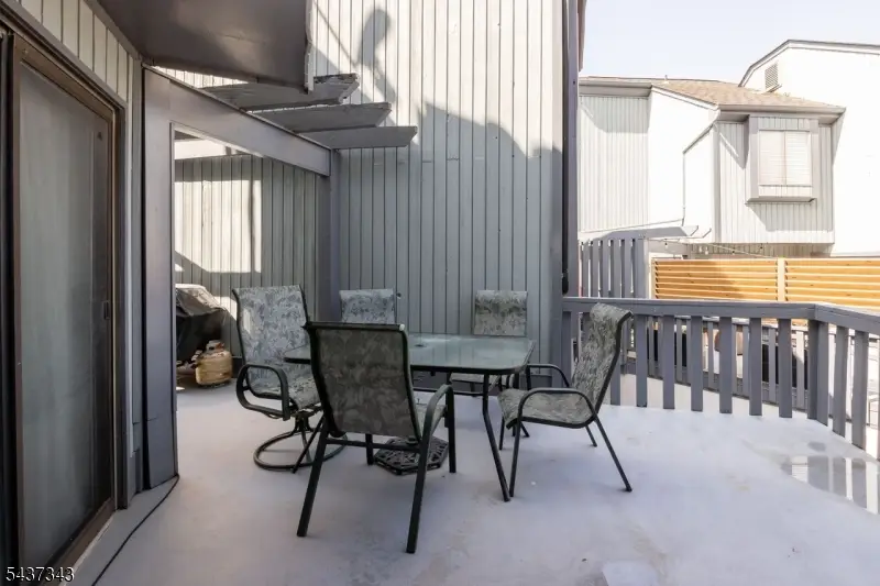 55 Kensington Ct, Washington, NJ 07853 - #3