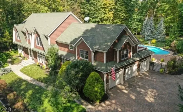 44 Brookvale Rd, Kinnelon Boro, NJ 07405