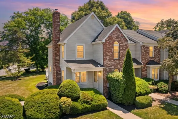 42 Shire Ct, Hillsborough Twp., NJ 08844