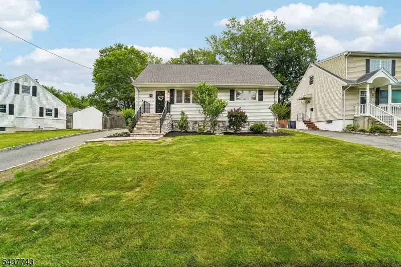 13 Crane Ter, Verona, NJ 07044 - #2