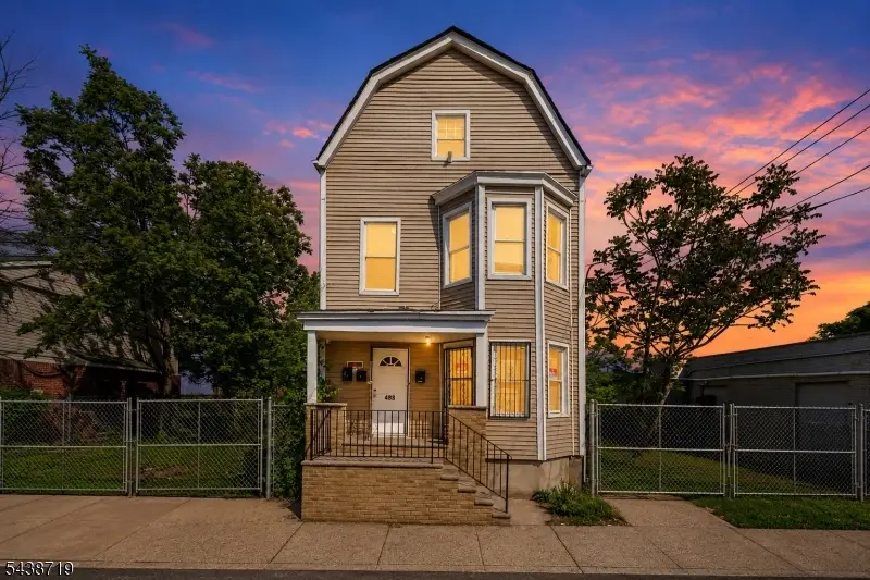 488 S 12th St, Newark, NJ 07103 - #1