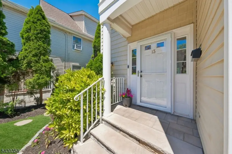13 Edgar St, Summit, NJ 07901 - #2