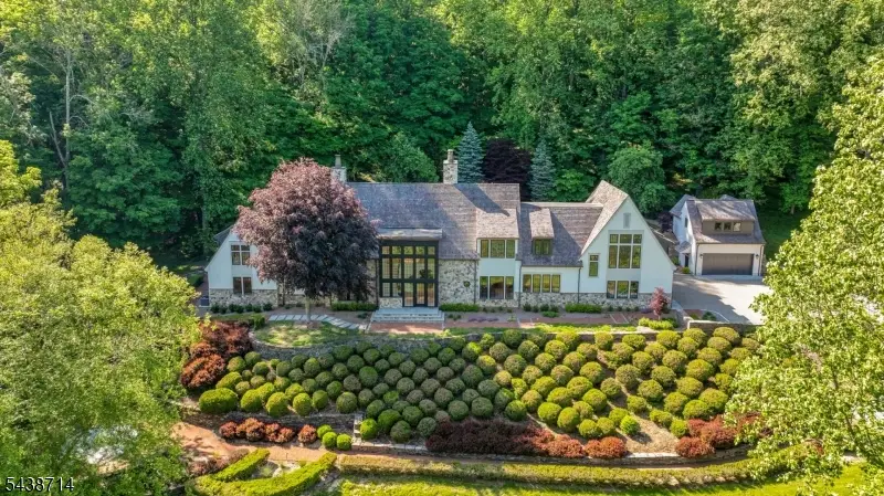 171 Campbell Rd, Bernardsville, NJ 07924 - #1