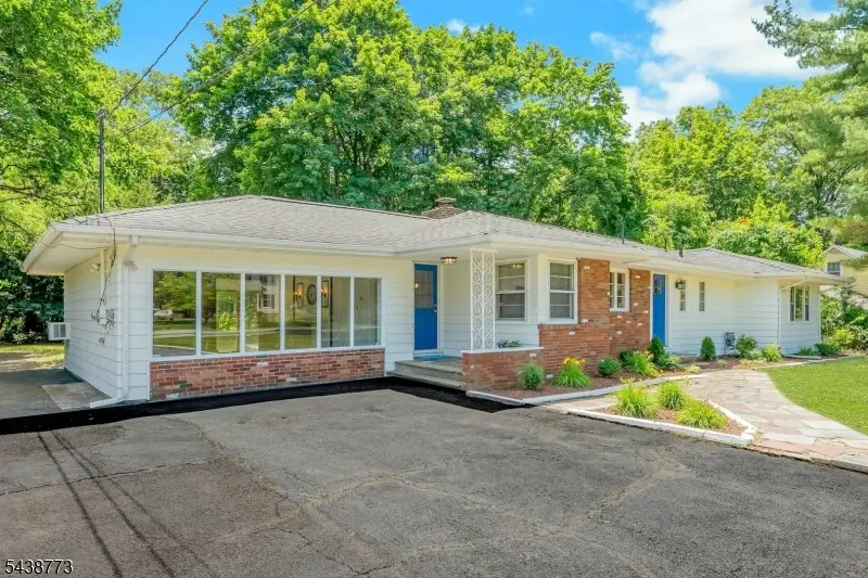 403 W Oakland Ave, Oakland, NJ 07436 - #3