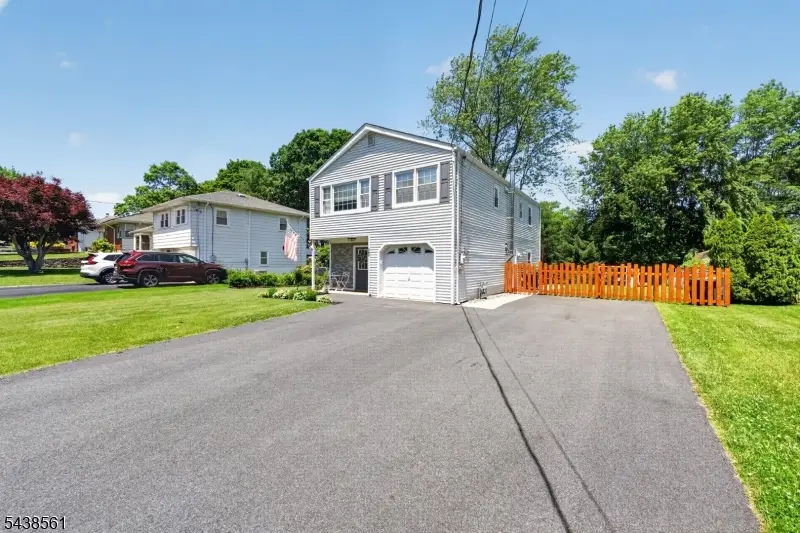 24 Amendola Dr, Netcong, NJ 07857 - #1