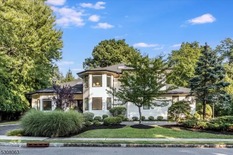 4 Ash Ave, West Orange, NJ 07052 - #1