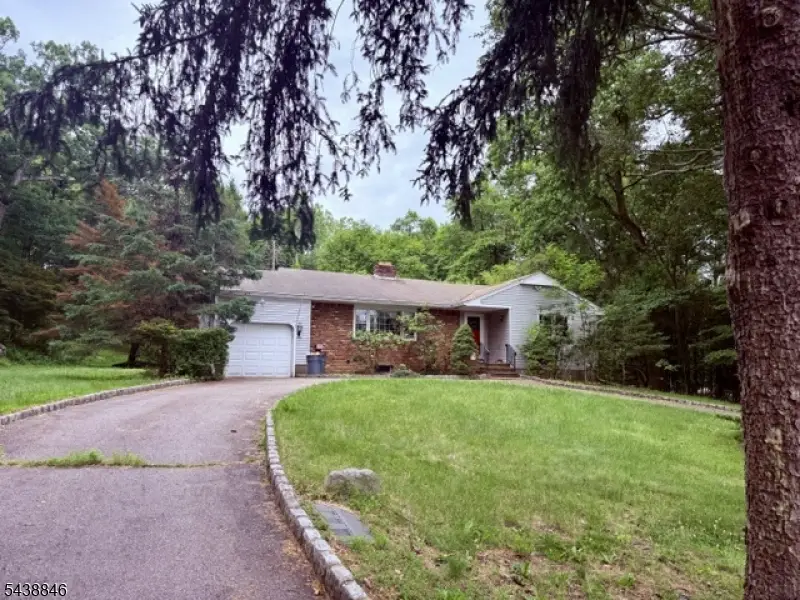 71 Glasgow Ter, Mahwah, NJ 07430 - #1