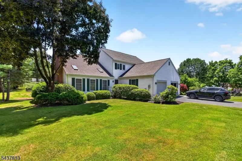15 Hampton Ct, Bernards, NJ 07920 - #1