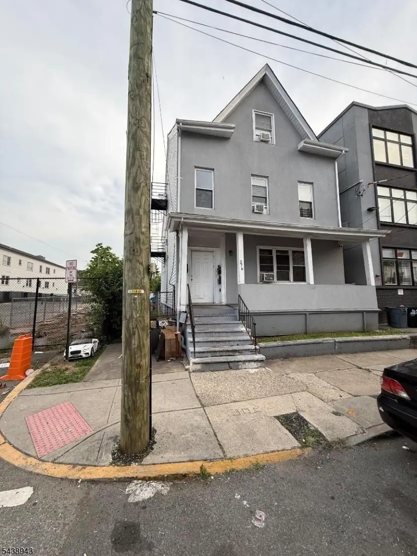 276 Frt276governor St, Paterson, NJ 07501 - #1
