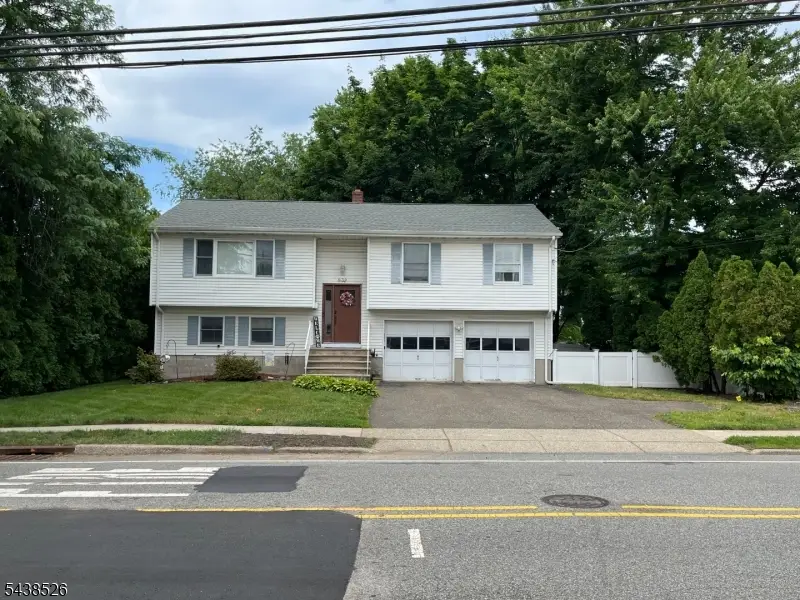 832 Lafayette Ave, Hawthorne, NJ 07506 - #1
