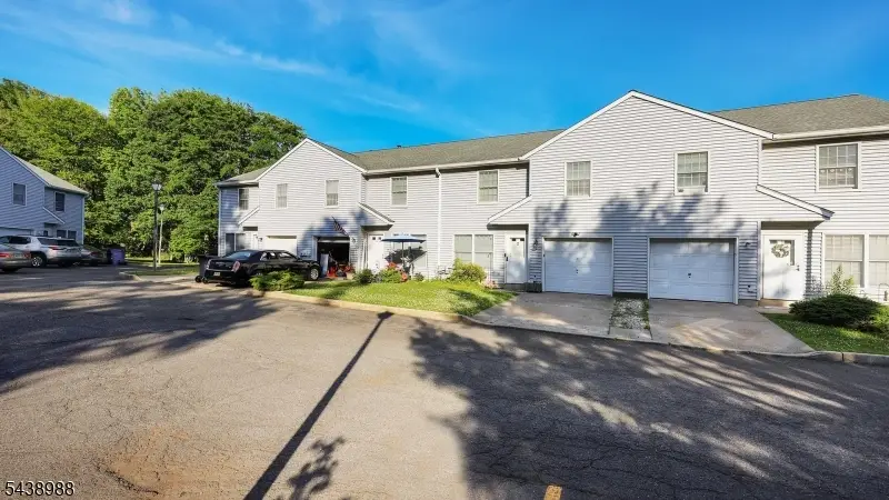2 Park Ter, North Brunswick, NJ 08902 - #2