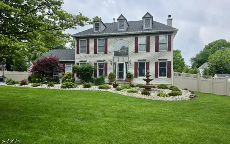 2 Saint Andrews Dr, Washington, NJ 07882 - #2