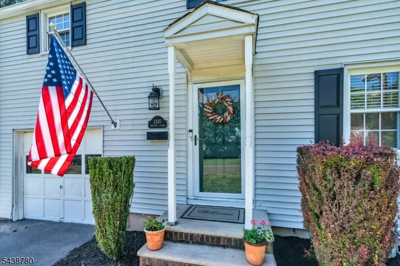 2385 Whittier Ave, Scotch Plains, NJ 07076 - #2