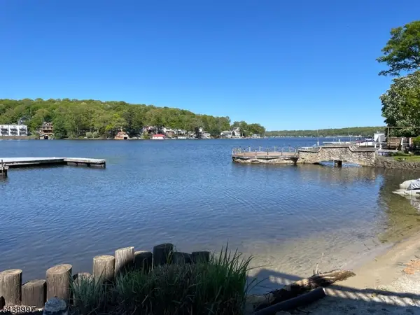 431 Lakeside Blvd #9, Hopatcong Boro, NJ 07843